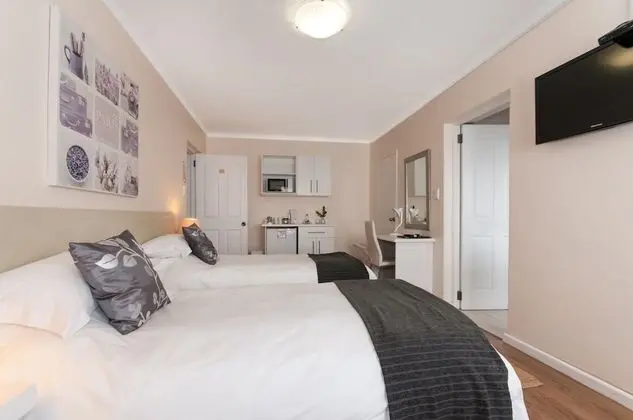 Tek Büyük veya İki Ayrı Yataklı Oda