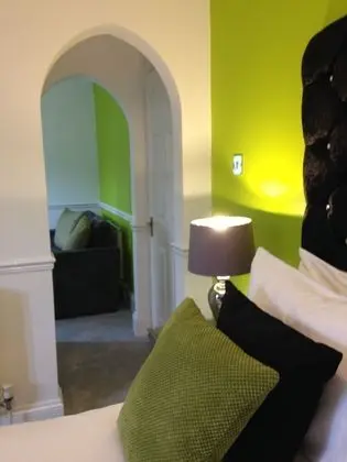 Tek Büyük Yataklı Oda (Room 2)
