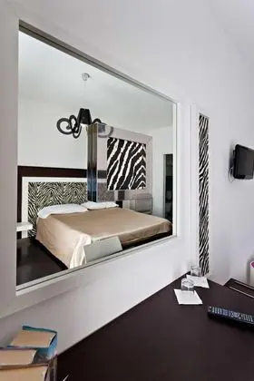 Comfort Tek Büyük Yataklı Oda