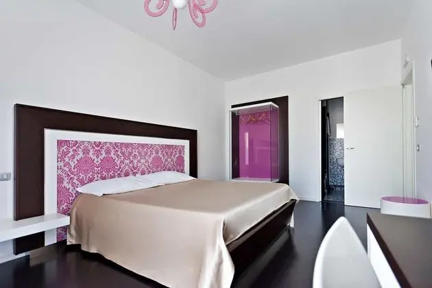 Tek Büyük Yataklı Oda, Balkon