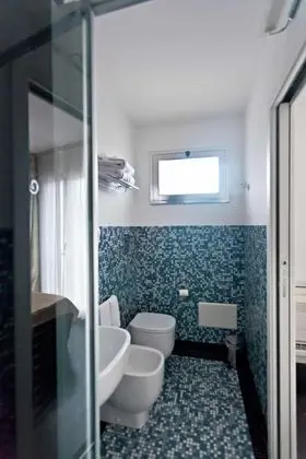 Tek Büyük Yataklı Oda, Balkon