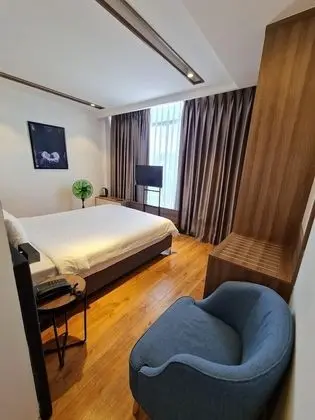 Basic Tek Büyük Yataklı Oda