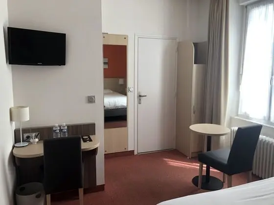 Tek Büyük Yataklı Oda
