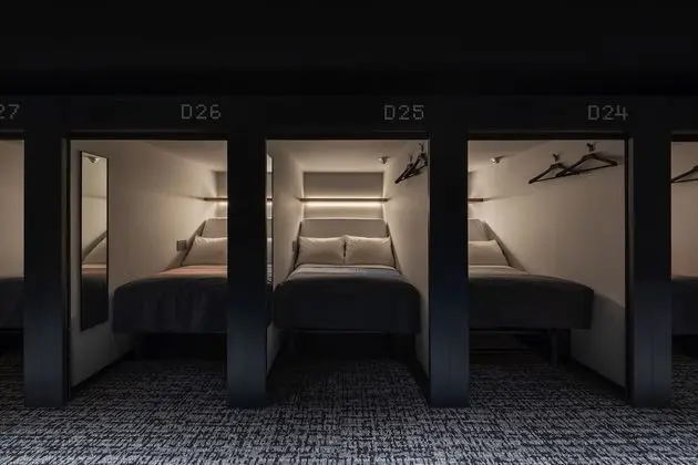 Oda, Sigara İçilmez (Smart Pod, Female Only)