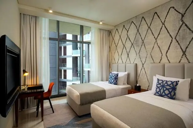 Premium 3 Bedroom Burj Khalifa Partial View