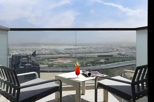 Premium 3 Bedroom Burj Khalifa Partial View