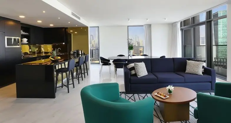 Premium 3 Bedroom Burj Khalifa Partial View
