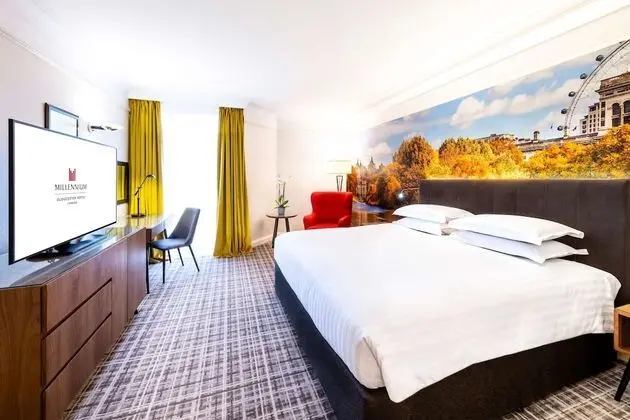 Deluxe Tek Büyük Yataklı Oda (with Single Sofa Bed)