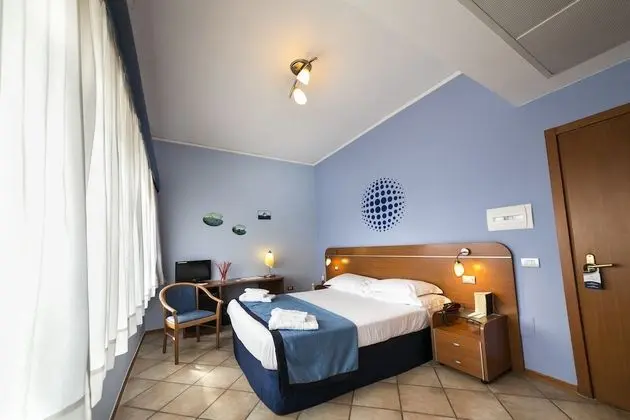 Classic Tek Büyük veya İki Ayrı Yataklı Oda