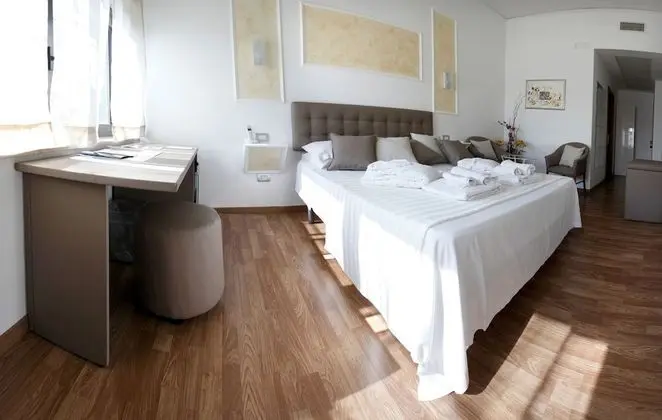 Superior Tek Büyük veya İki Ayrı Yataklı Oda