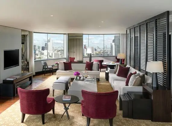 Royal Süit, 1 Yatak Odası, Business Dinlenme Salonu Kullanımı, Nehir Manzaralı
