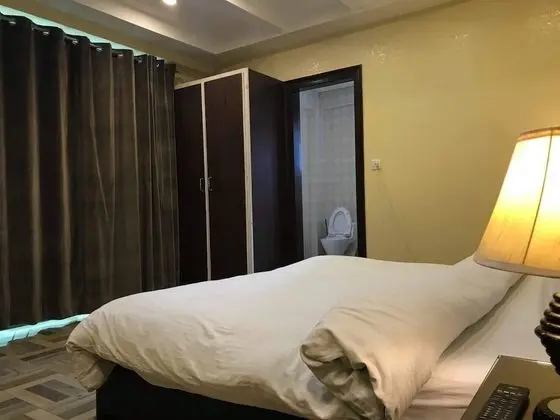 Exclusive Tek Büyük Yataklı Oda