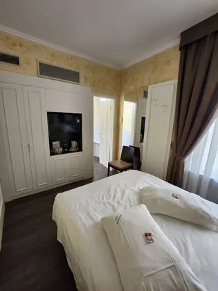 Economy Tek Büyük Yataklı Oda