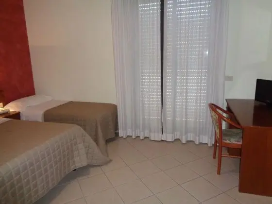 Classic Tek Büyük veya İki Ayrı Yataklı Oda