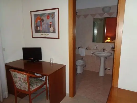 Classic Tek Büyük veya İki Ayrı Yataklı Oda