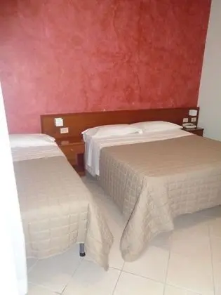 Classic Tek Büyük veya İki Ayrı Yataklı Oda