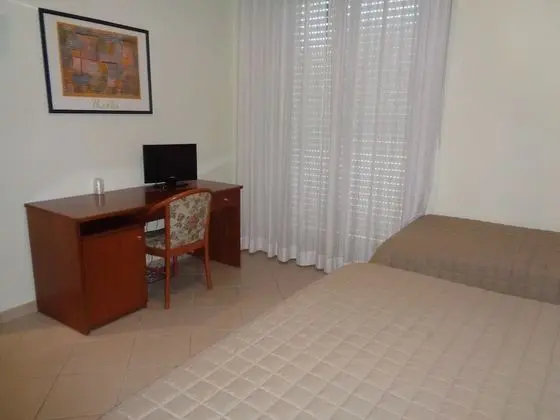 Classic Tek Büyük veya İki Ayrı Yataklı Oda