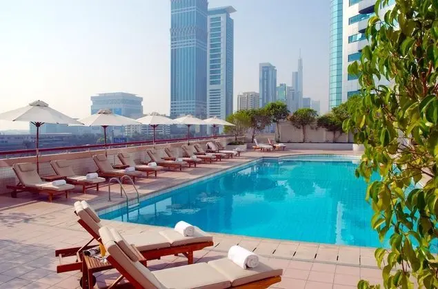 Deluxe Oda (with Sheikh Zayed Road View)