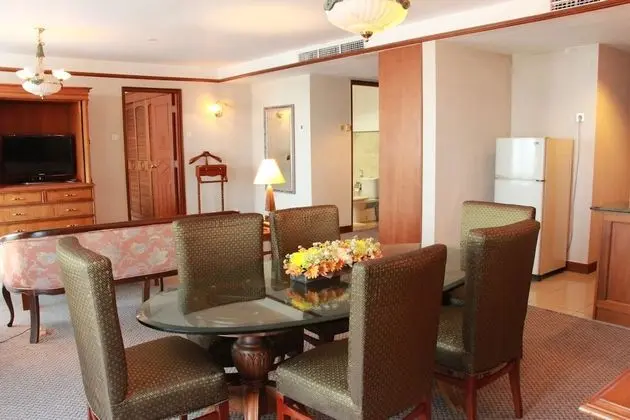 Executive Suite
