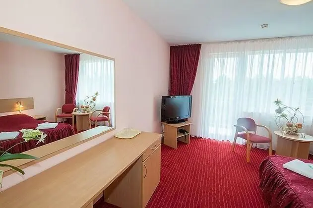 Tek Büyük veya İki Ayrı Yataklı Oda