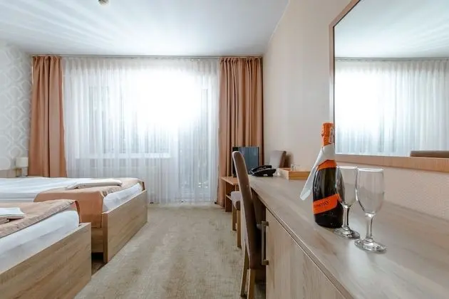 Tek Büyük veya İki Ayrı Yataklı Oda