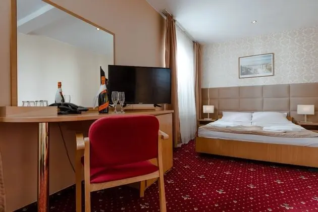 Tek Büyük veya İki Ayrı Yataklı Oda