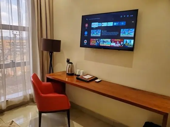 Deluxe Oda, 1 En Büyük (King) Boy Yatak, Sigara İçilmez, Şehir Manzaralı