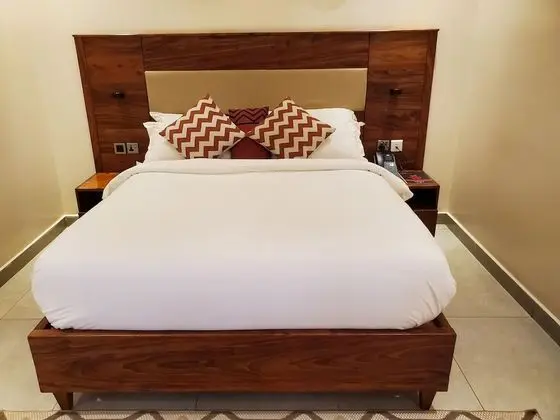 Deluxe Oda, 1 En Büyük (King) Boy Yatak, Sigara İçilmez, Şehir Manzaralı
