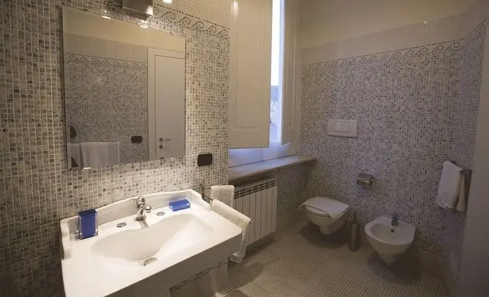 Tek Büyük Yataklı Oda, Özel Banyo (Oro)