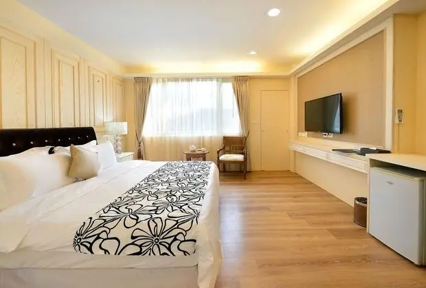 Deluxe Tek Büyük Yataklı Oda