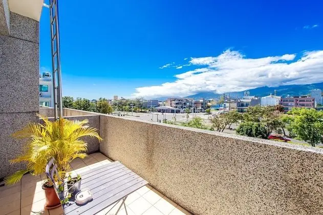 Üç Kişilik Oda, Balkon