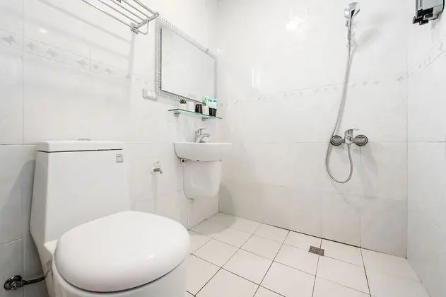 Üç Kişilik Oda, Balkon