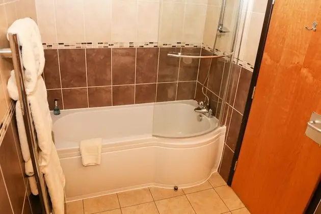 Standard Tek Büyük veya İki Ayrı Yataklı Oda