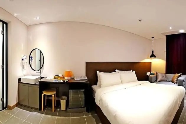 Deluxe Twin Room, Single sized and Double sized bed