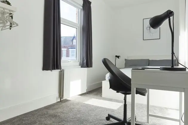 Standard Tek Büyük Yataklı Oda, Ortak Banyo