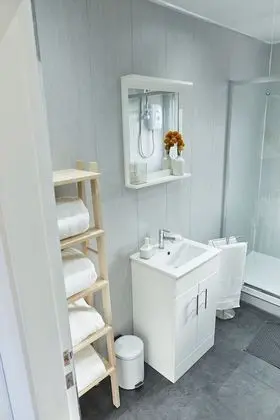 Standard Tek Büyük Yataklı Oda, Ortak Banyo