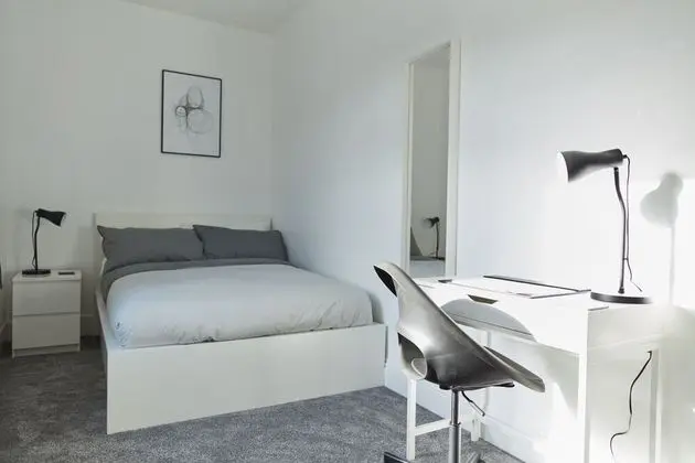 Standard Tek Büyük Yataklı Oda, Ortak Banyo