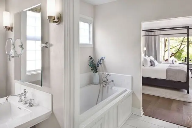 Grand Guestroom