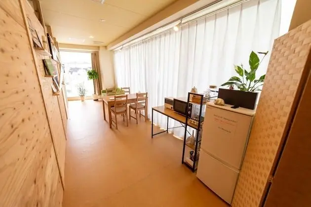Ortak Ranzalı Oda, Sadece kadınlar için (Lower Bunk)