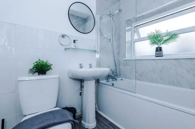 Comfort Ev, Banyolu/Duşlu (Close to Etihad Stadium )