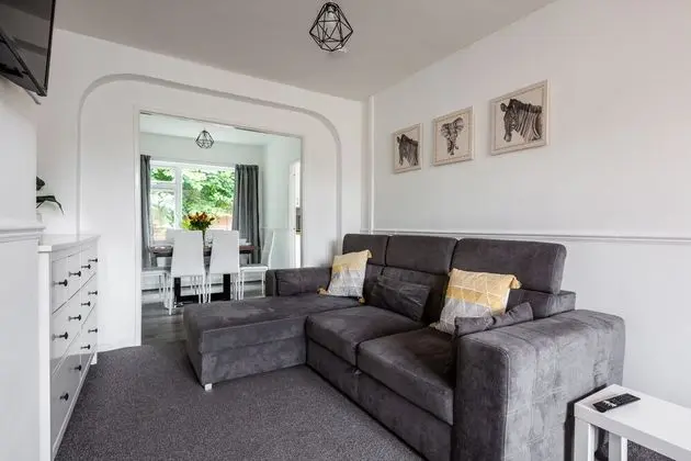 Comfort Ev, Banyolu/Duşlu (Close to Etihad Stadium )