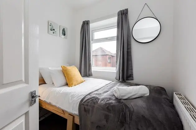 Comfort Ev, Banyolu/Duşlu (Close to Etihad Stadium )