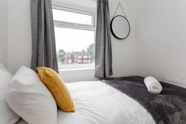 Comfort Ev, Banyolu/Duşlu (Close to Etihad Stadium )