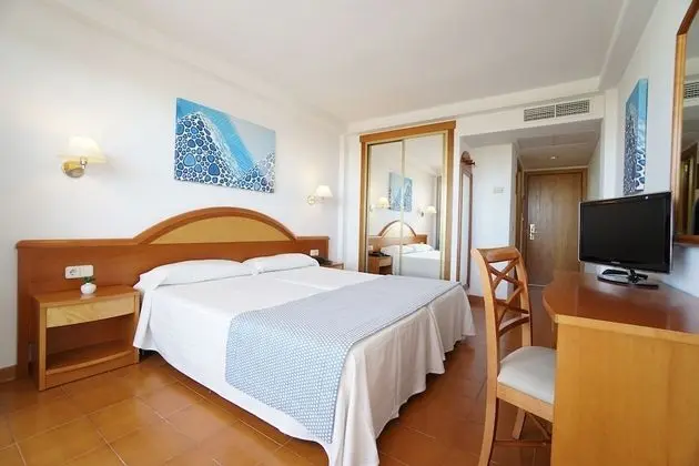 Tek Büyük Yataklı Oda, Balkon