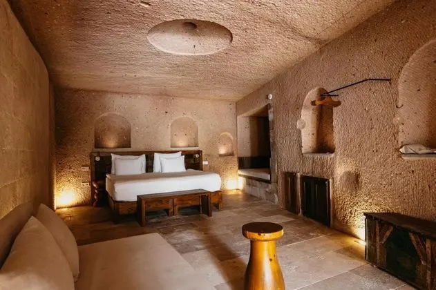 Mağara Havuzlu Suite