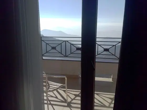 Deluxe Dört Kişilik Oda