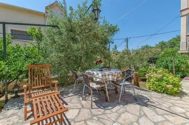 Apart Daire (Milo - 50m from the sea - A1(2))
