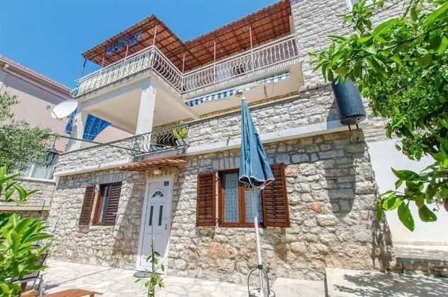 Apart Daire (Milo - 50m from the sea - A1(2))
