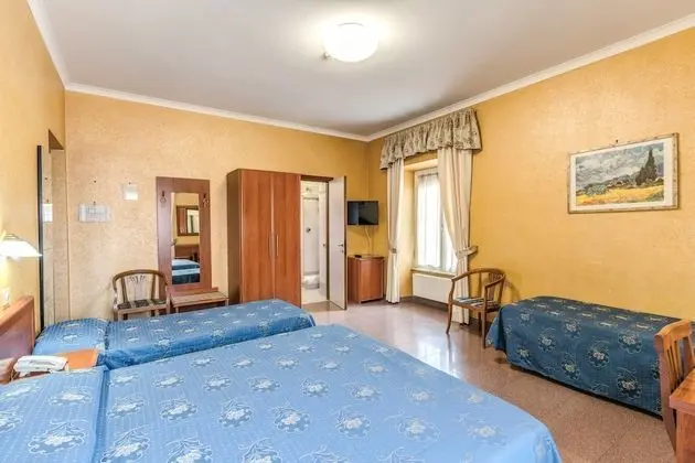 Standard Üç Kişilik Oda