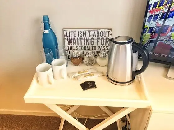 Tek Büyük Yataklı Oda, Ortak Banyo (Queen)